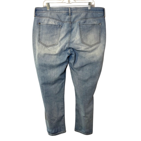 Old Navy Boyfriend Skinny distressed light wash denim jeans women’s 14 Regular - Picture 2 of 10